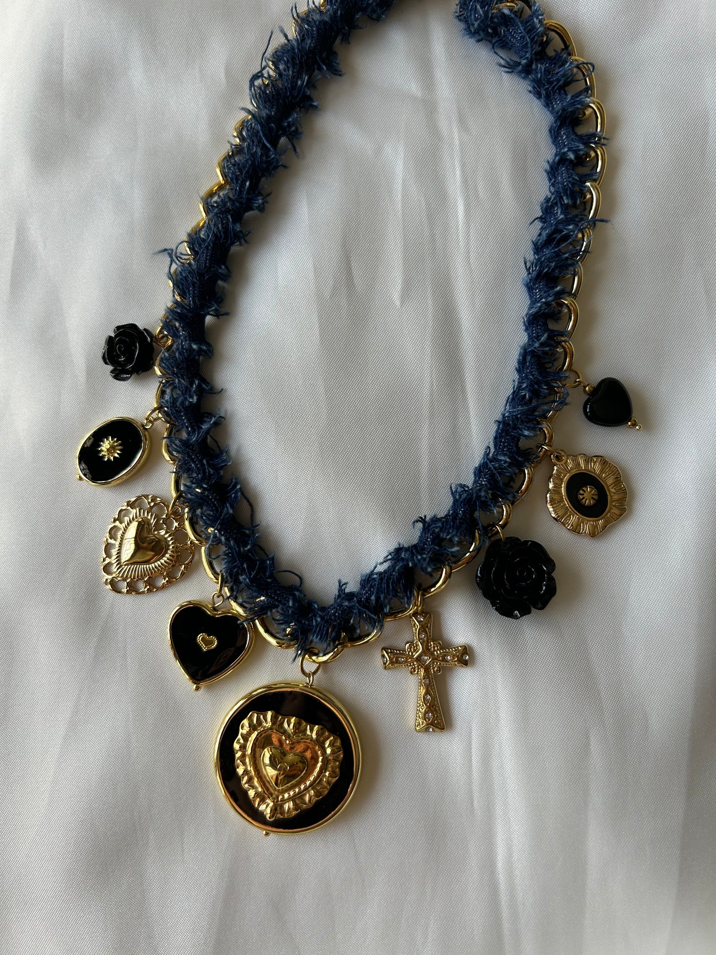 Collana Fyre