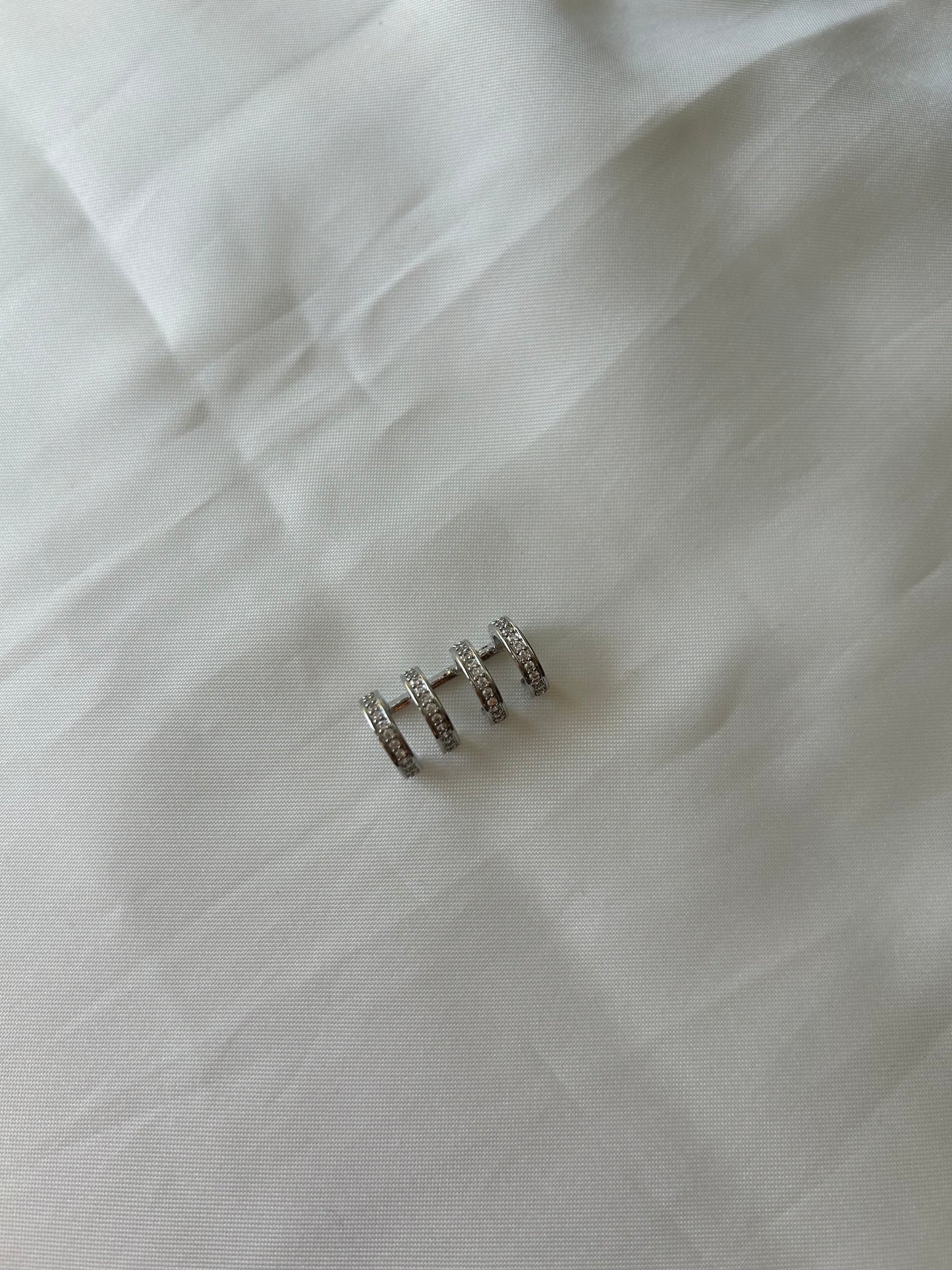 Earcuff Rubinia Argento