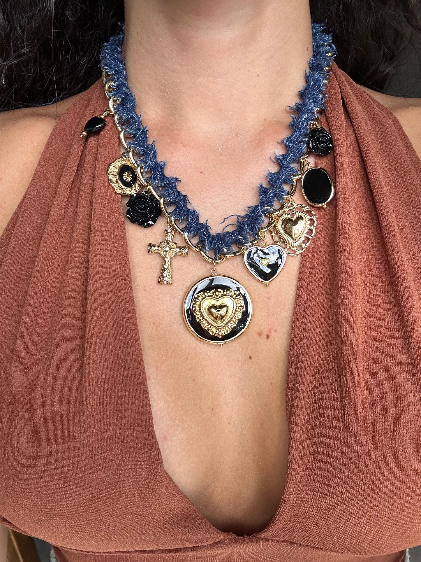 Collana Fyre