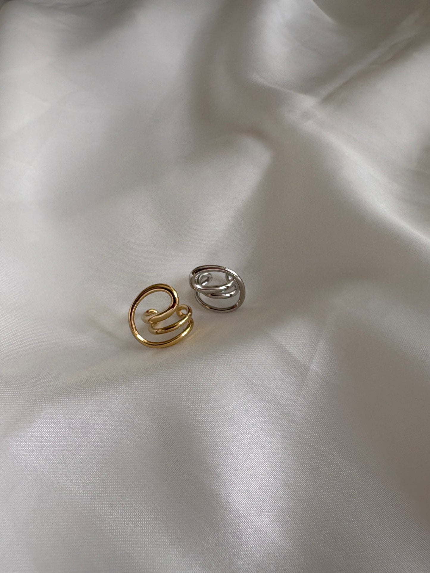 Earcuff Radioso Oro