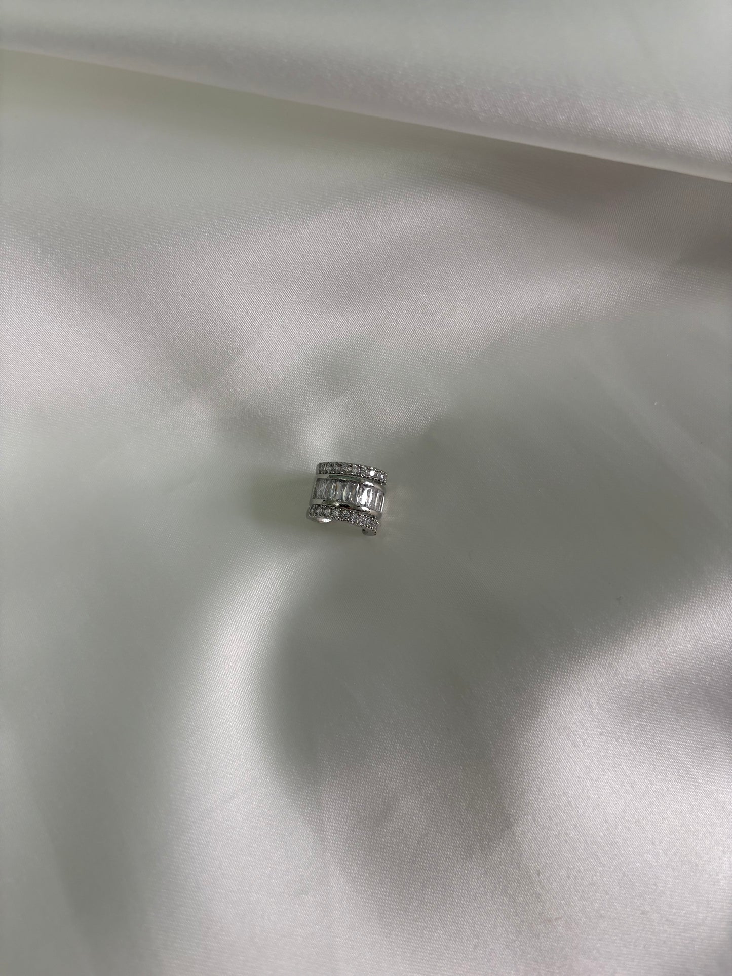 Earcuff Brinamore Argento